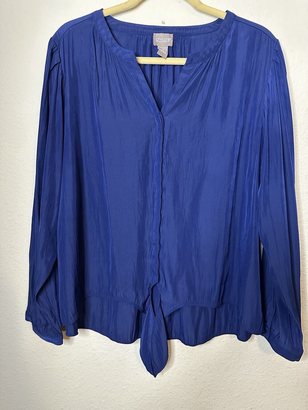 EUC Chico’s Navy Tie Front Button Up Blouse Women’s XL V Neck Relaxed Casual